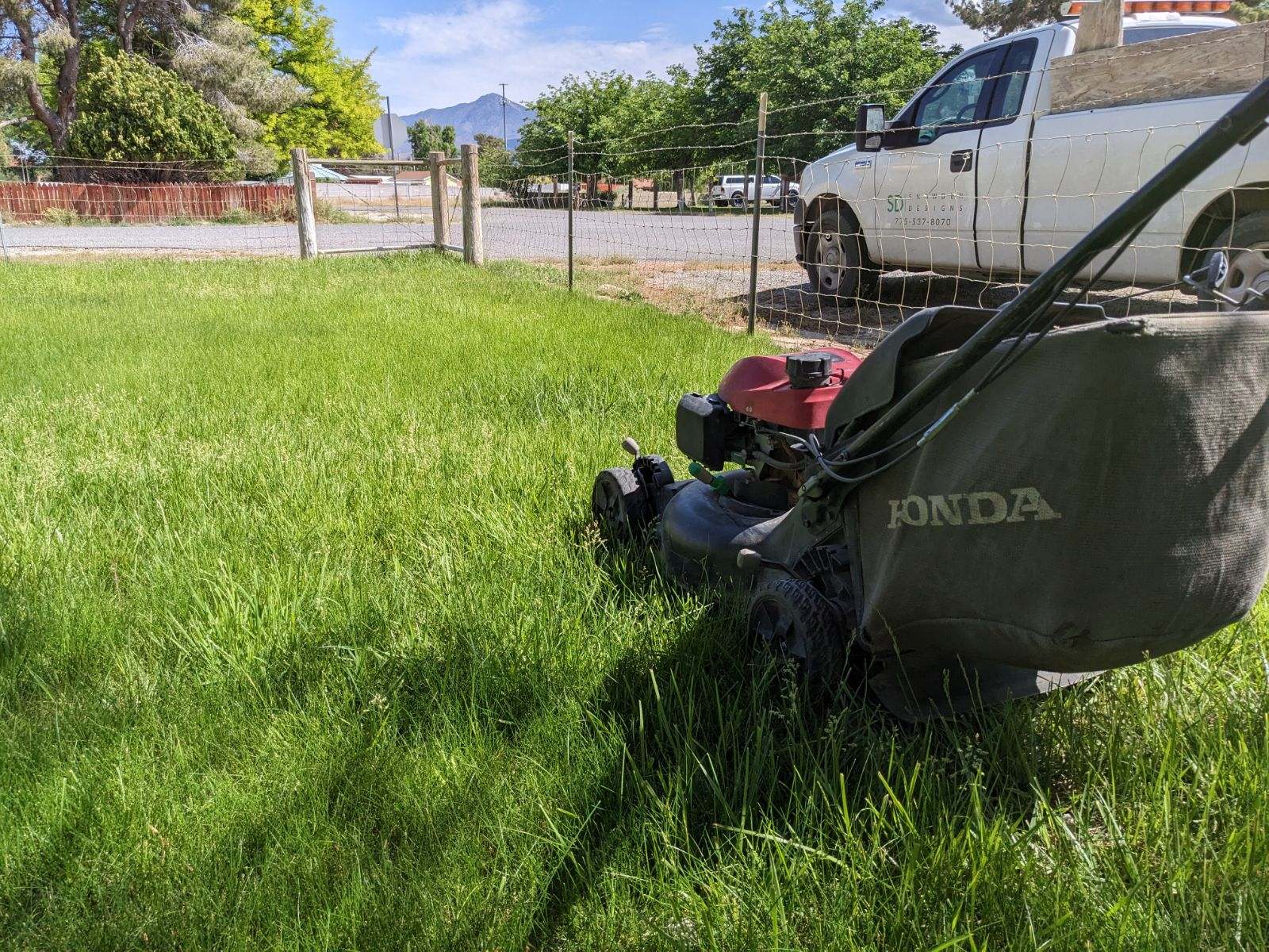 Lawn Mowing in Pahrump Snowden Designs 7755378070