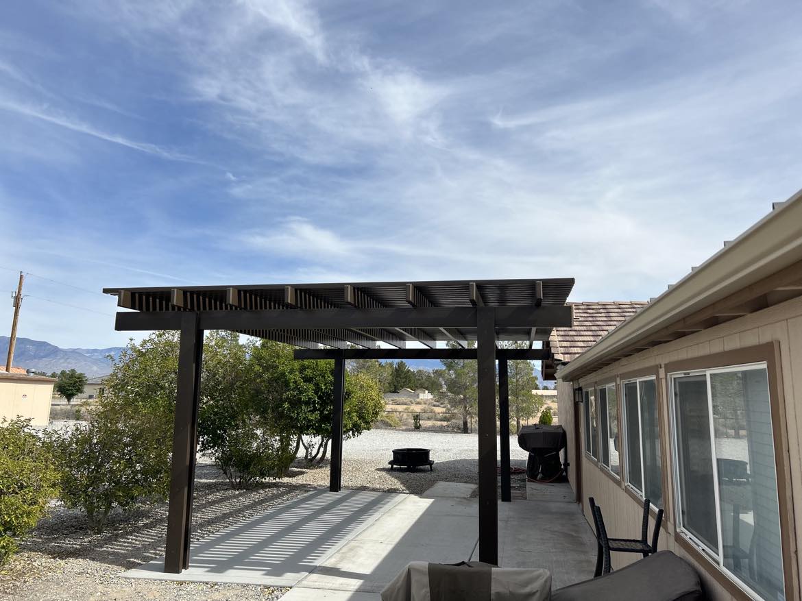 Free-Standing Siennawood Lattice Patio Cover | Snowden Designs